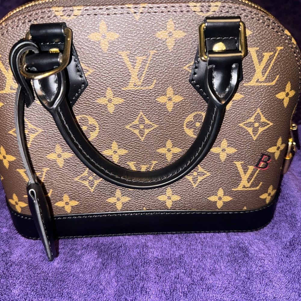 Alma Bb World Tour Edition - Picture 2 of 12